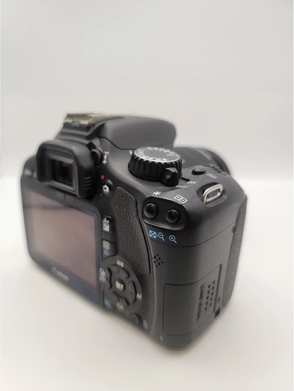 Canon EOS Digital Rebel T2i DSLR Camera W/18-55mm Lens Shutter Count 12,113